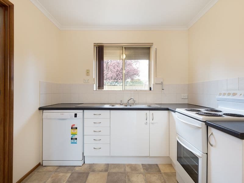 27/18 Washington Crescent, Findon - Thumbnail 8
