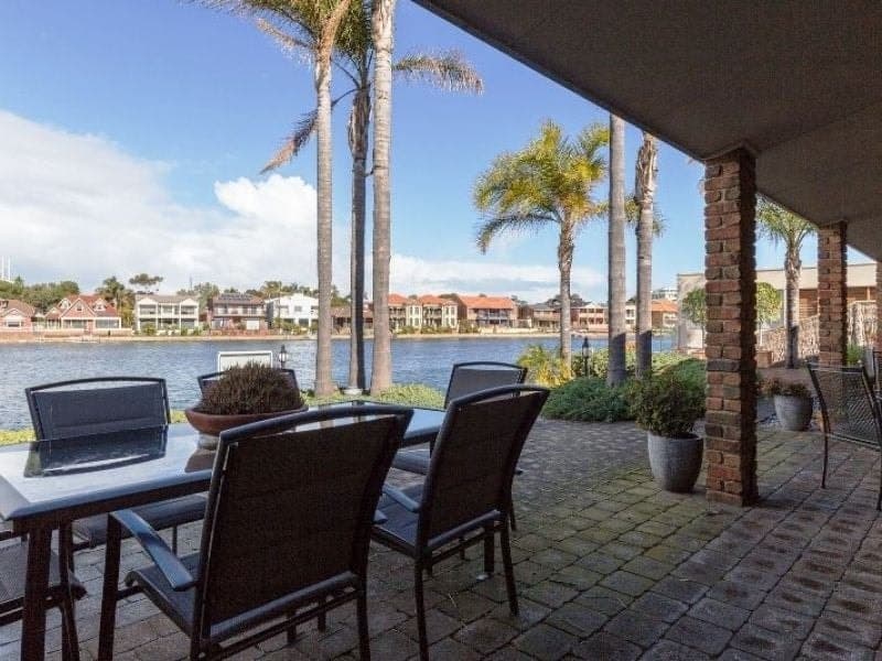57 Sir John Marks Drive, West Lakes - Thumbnail 2