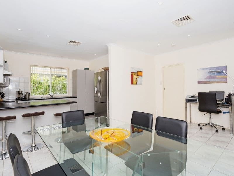 6 Lauriana Court, North Haven - Thumbnail 4