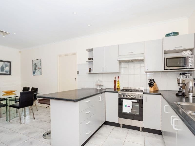 6 Lauriana Court, North Haven - Thumbnail 5