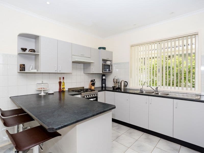 6 Lauriana Court, North Haven - Thumbnail 6
