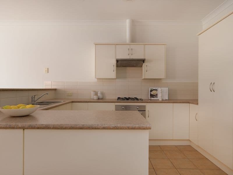 12 Warwick Street, Largs North - Thumbnail 8