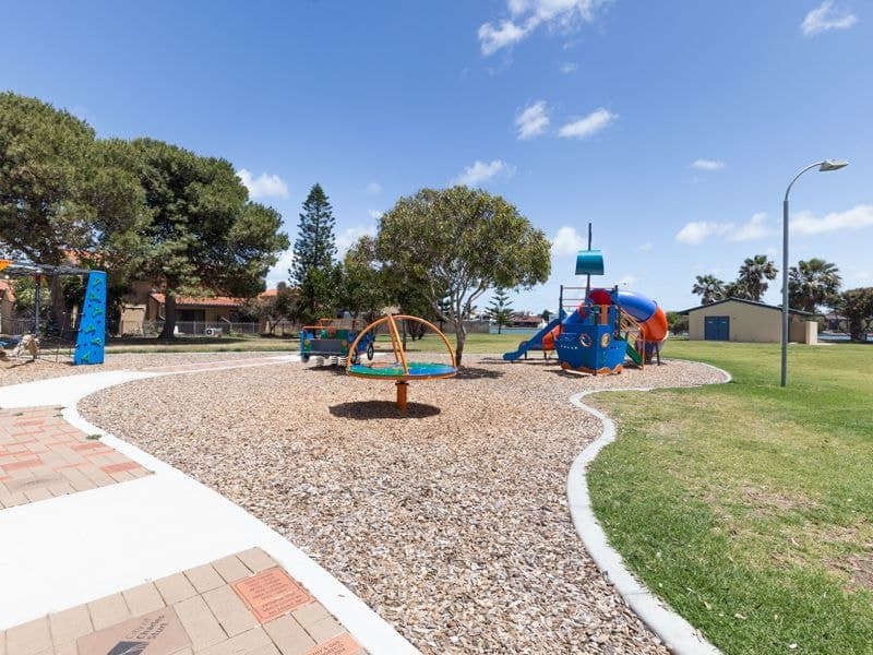 75 Brebner Drive, West Lakes - Image 1
