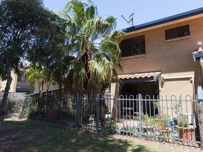 75 Brebner Drive, West Lakes - Thumbnail 4
