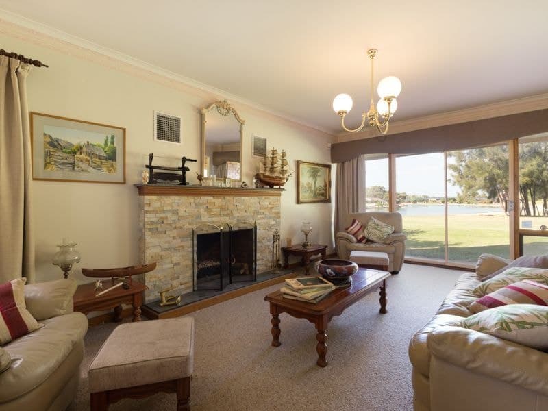 2 Liberman Court, West Lakes - Thumbnail 6
