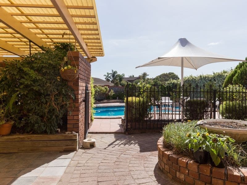 2 Liberman Court, West Lakes - Thumbnail 7