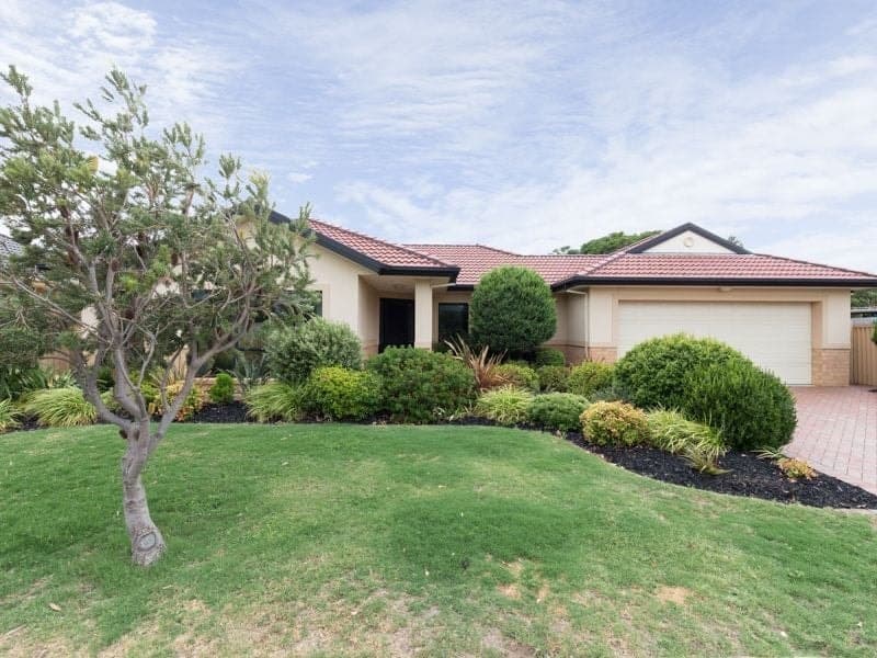 1 Kirra Avenue, West Lakes Shore - Thumbnail 2