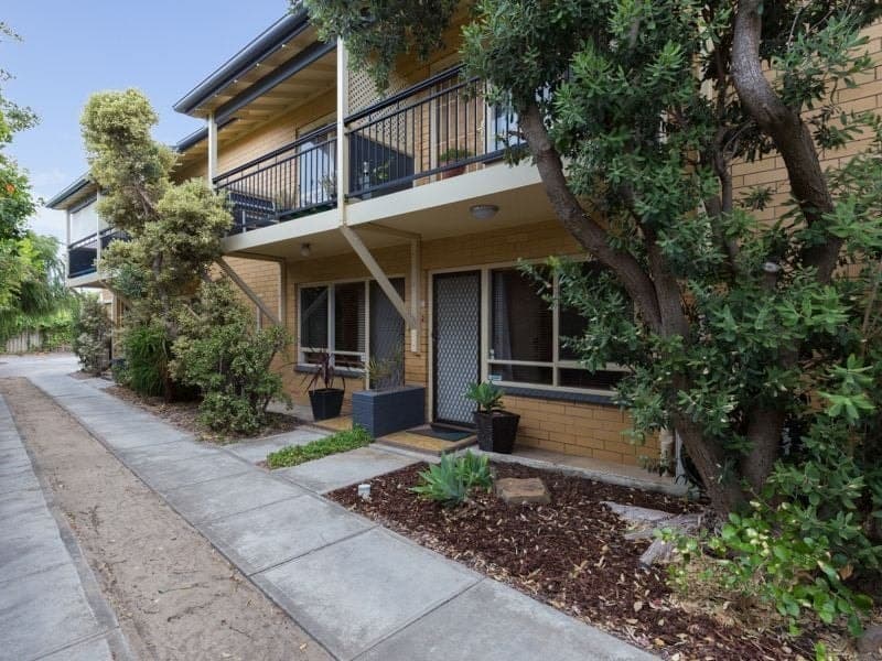 2/1 Third Avenue, Semaphore Park - Thumbnail 2