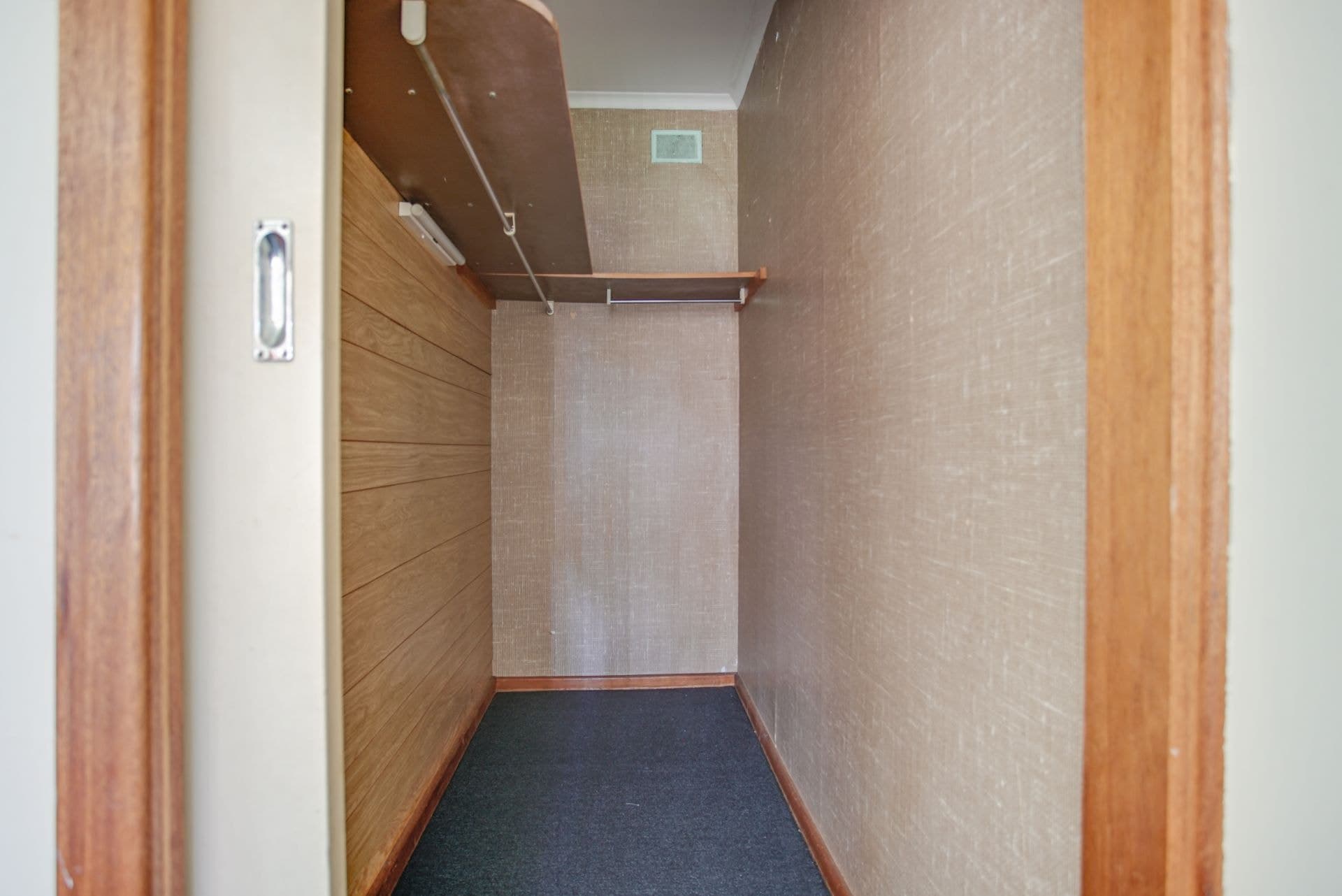 16 Mayo Crescent, Salisbury Downs - Thumbnail 5