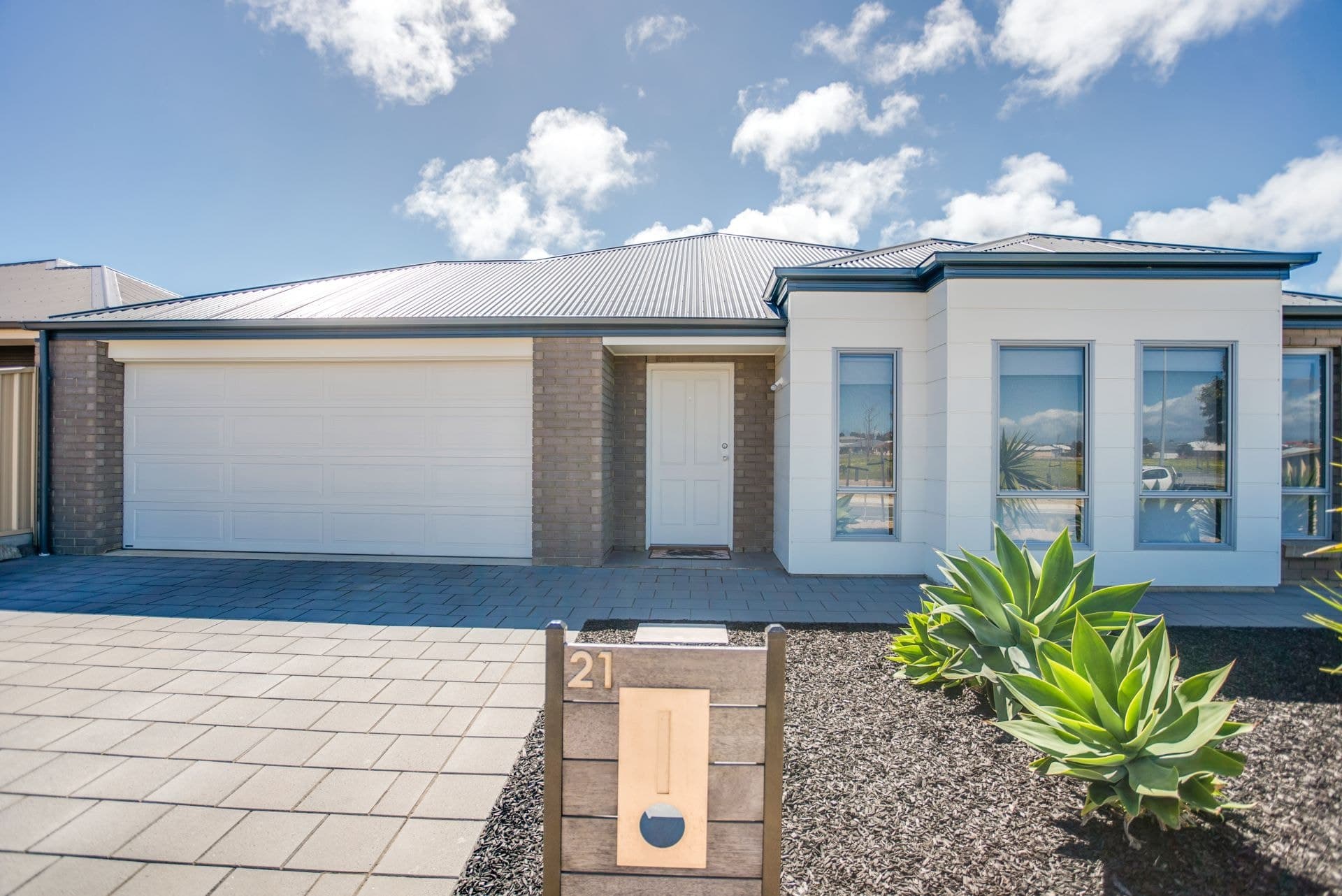 21 Prow Drive, Seaford Meadows - Image 1