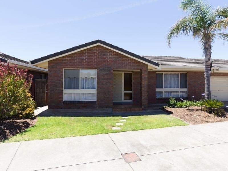 11 Cormorant Court, West Lakes Shore - Thumbnail 2
