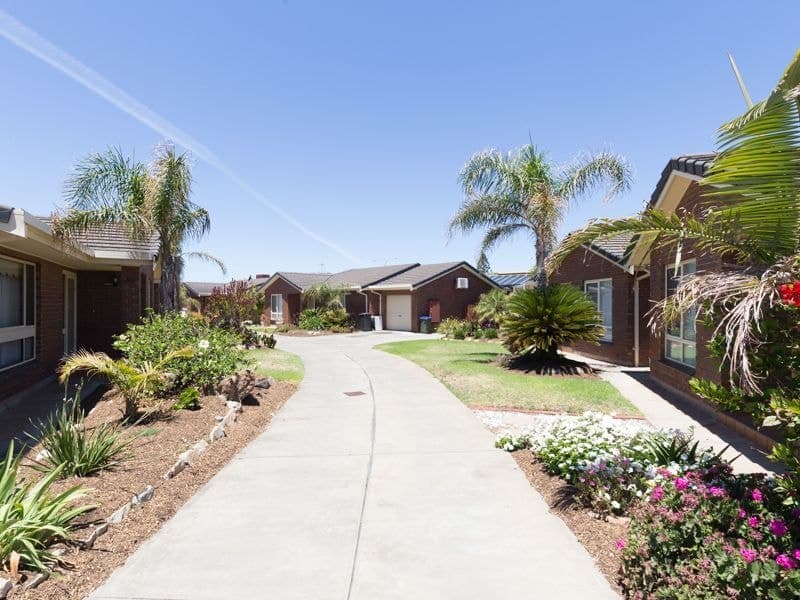 11 Cormorant Court, West Lakes Shore - Thumbnail 3
