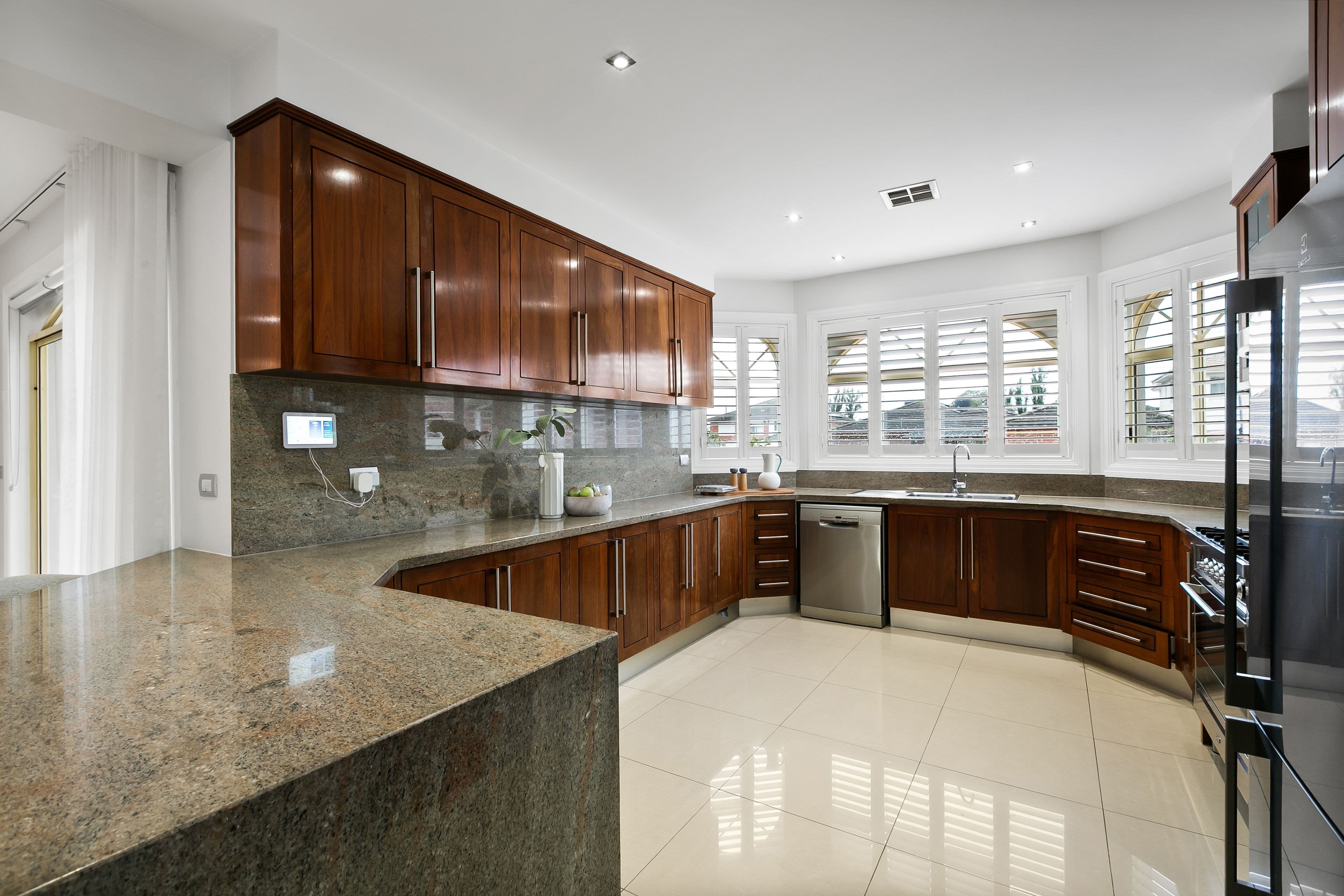 28N Hughes Parade, Reservoir VIC 3073, Reservoir - Thumbnail 6