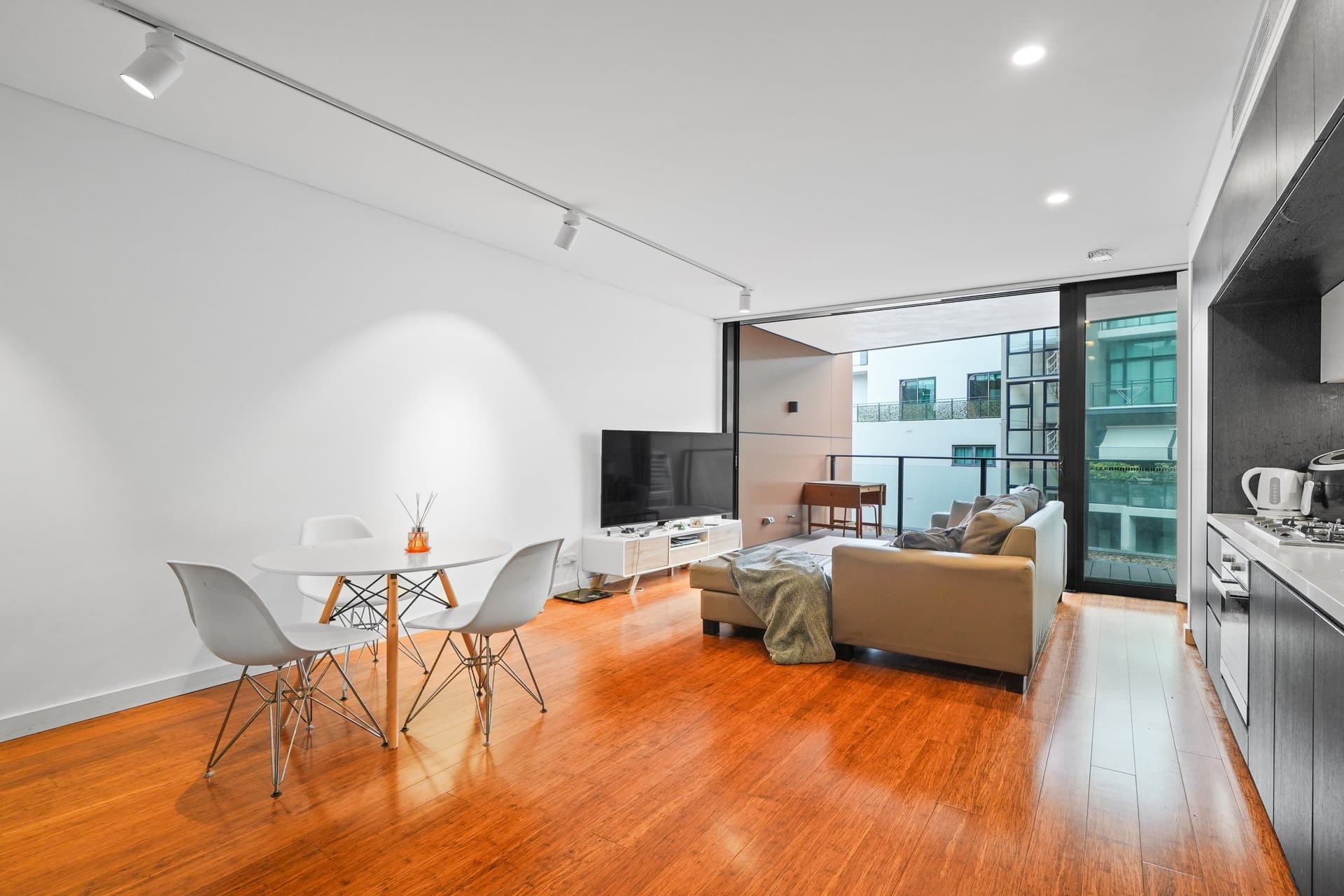 59/21 Bay Street, Meadowbank - Thumbnail 2