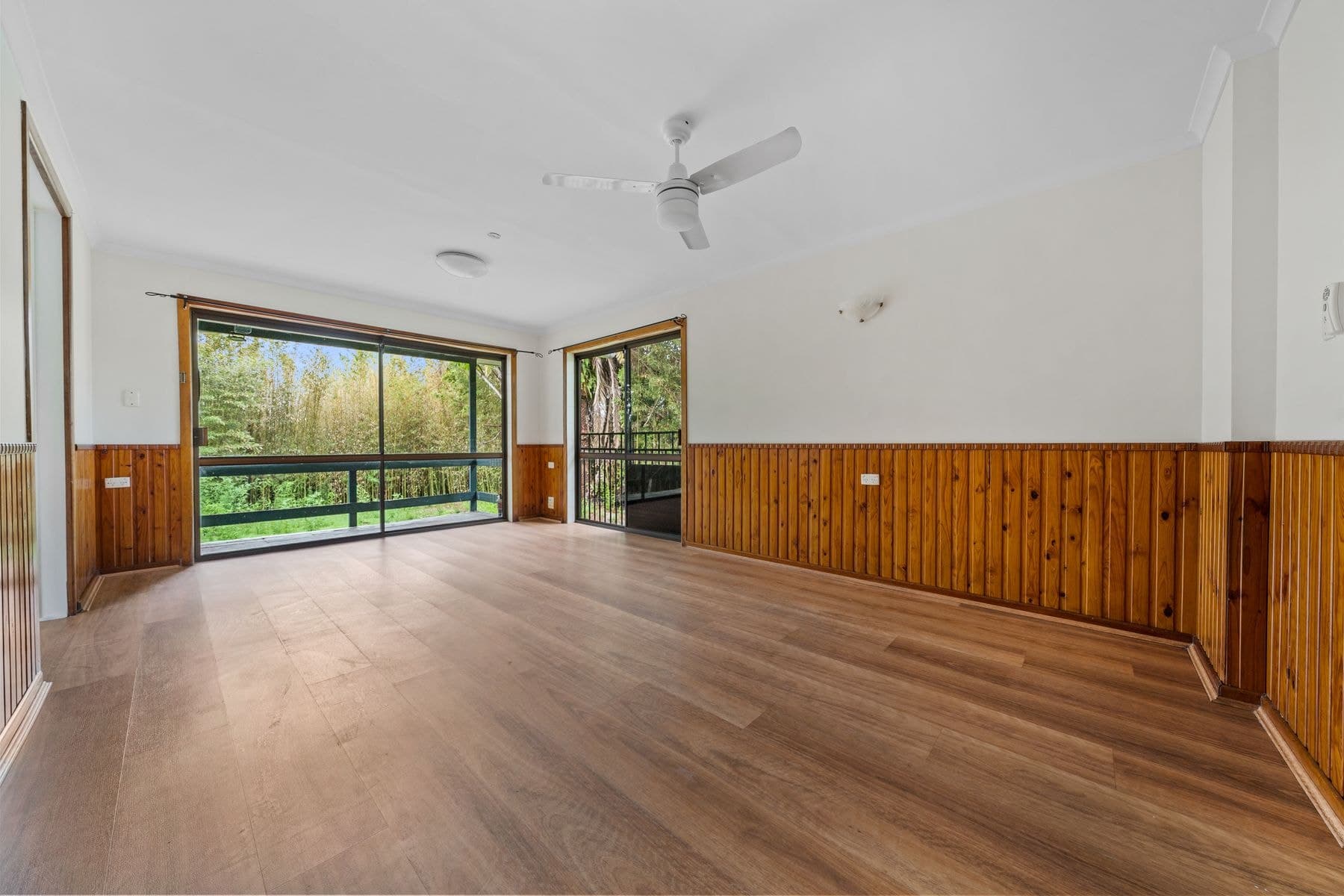 101 Conifer Street, Hillcrest QLD 4118, Hillcrest - Thumbnail 2