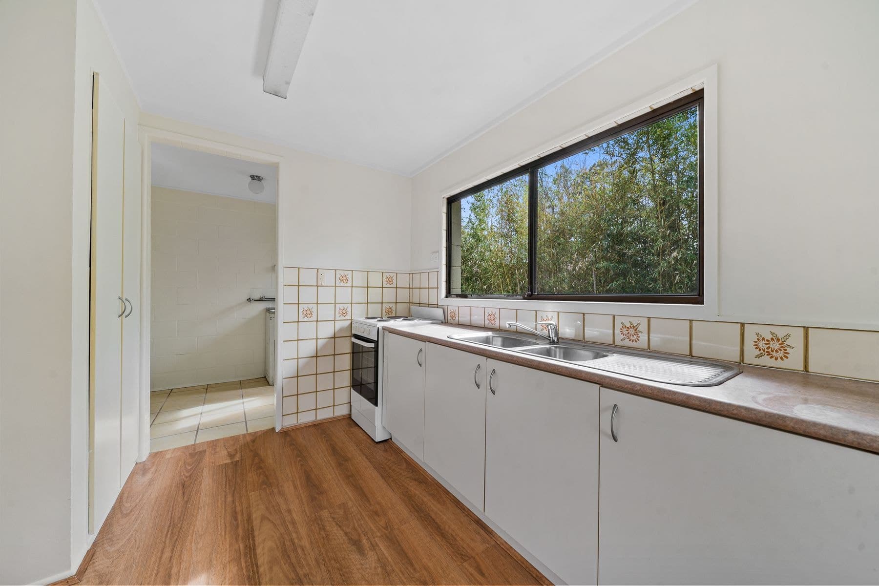 101 Conifer Street, Hillcrest QLD 4118, Hillcrest - Thumbnail 4