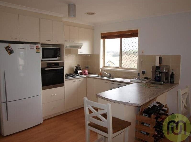 16 McDonnell Close, Dunlop - Thumbnail 8