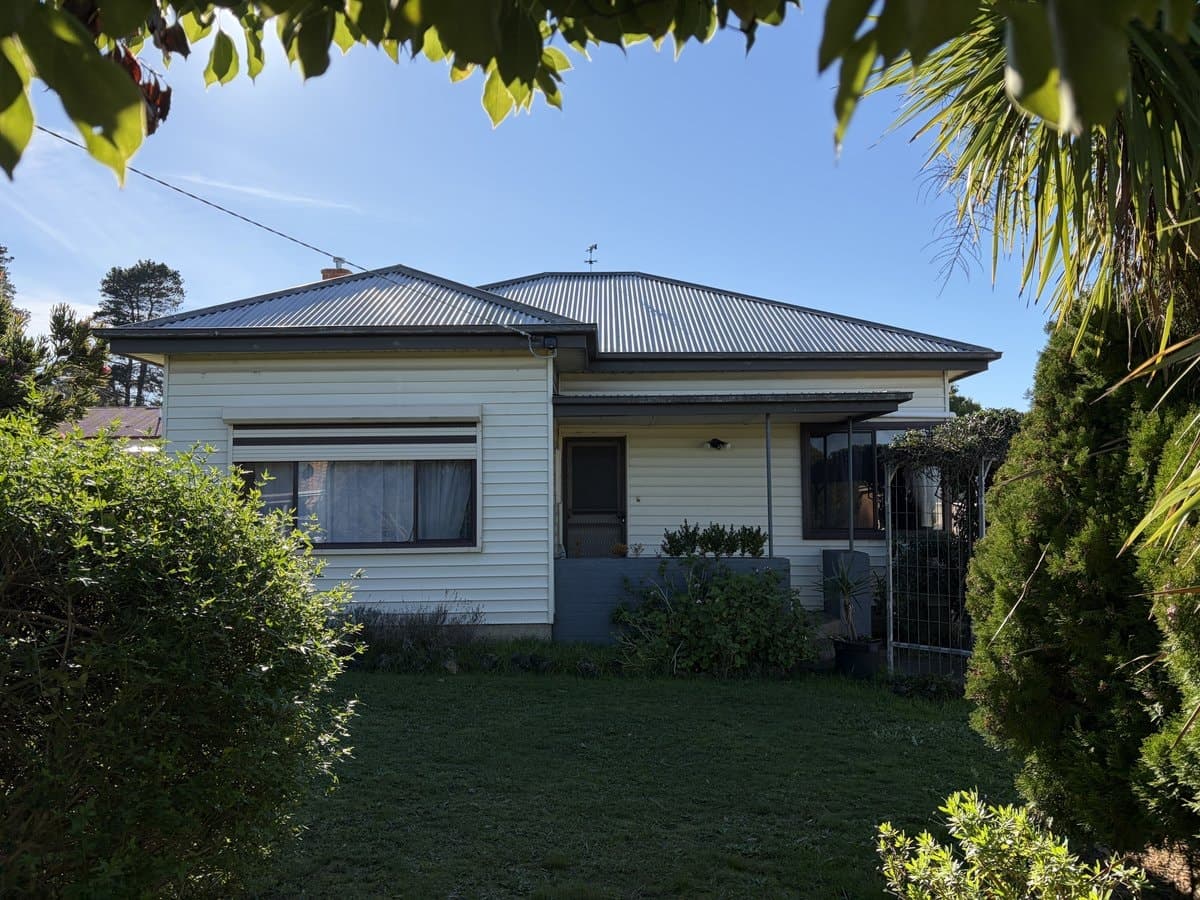 10 Elva Avenue, Hamilton, VIC, 3300, Hamilton - Image 1