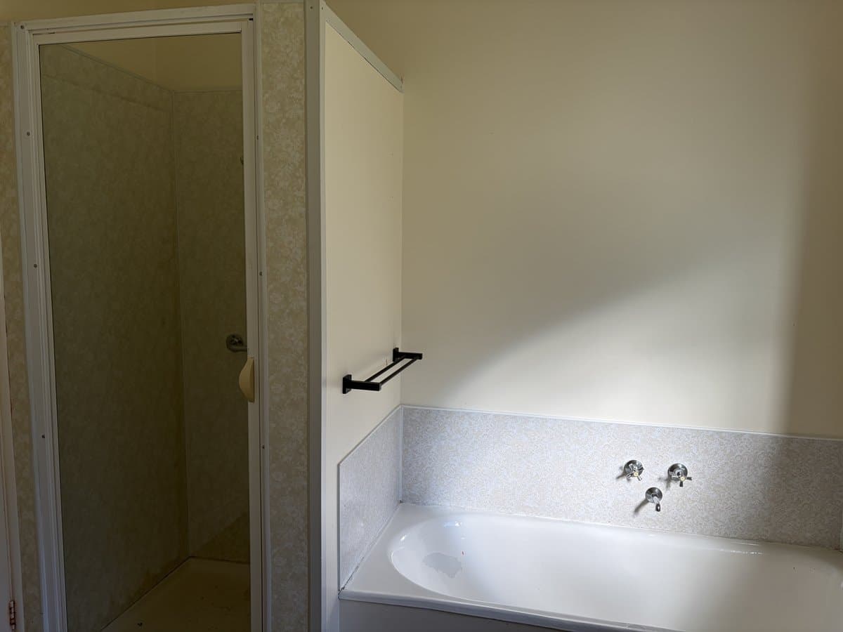 10 Elva Avenue, Hamilton, VIC, 3300, Hamilton - Thumbnail 8