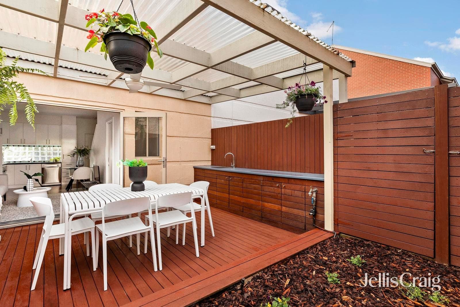 31 McTaggart Street, Kensington, Kensington - Image 1