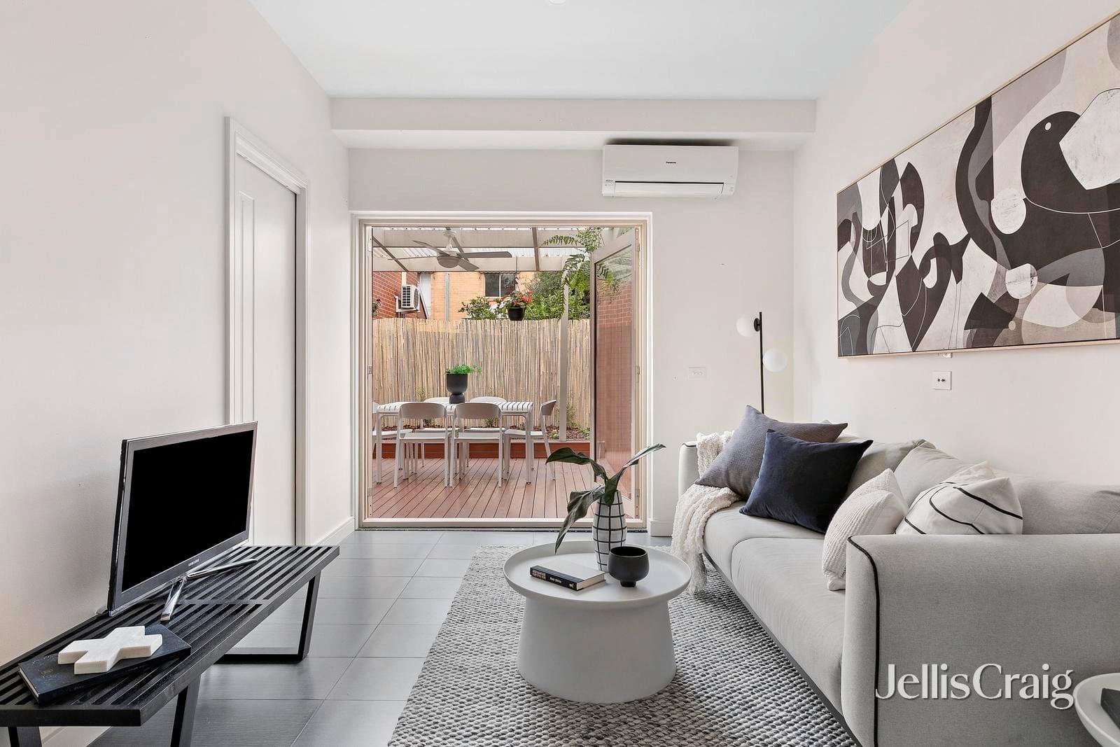 31 McTaggart Street, Kensington, Kensington - Thumbnail 3