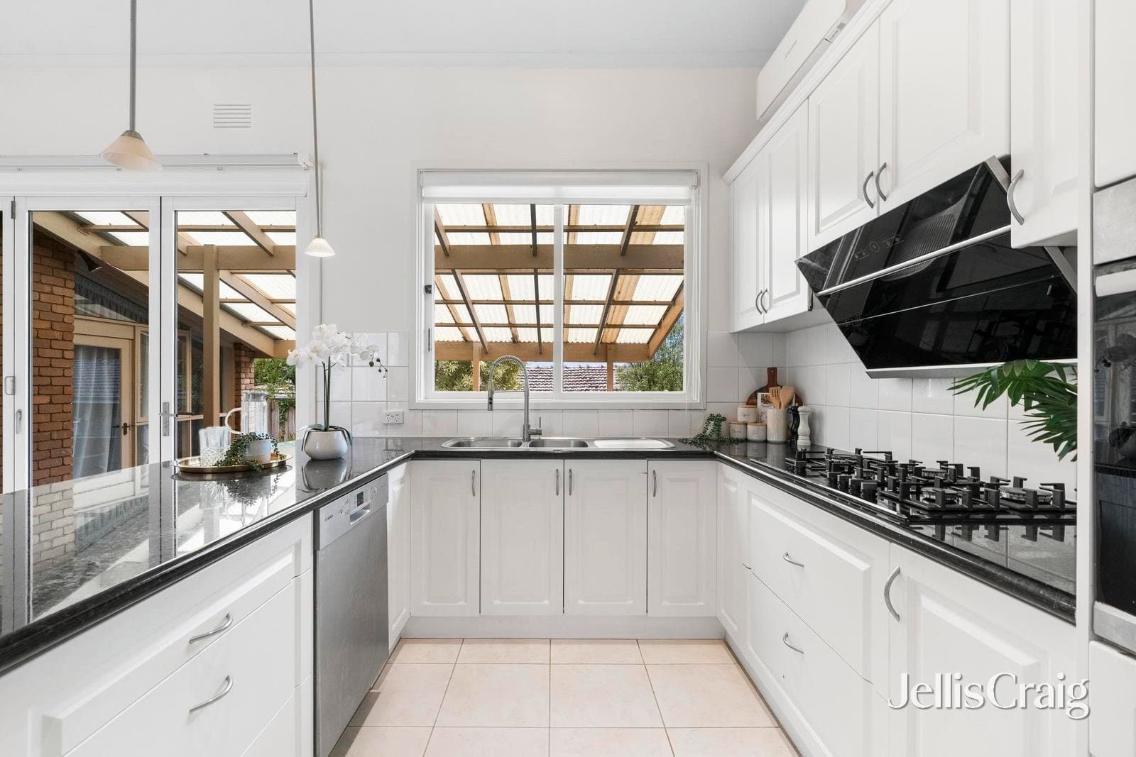 41 Gwingana Crescent, Glen Waverley, Glen Waverley - Thumbnail 5