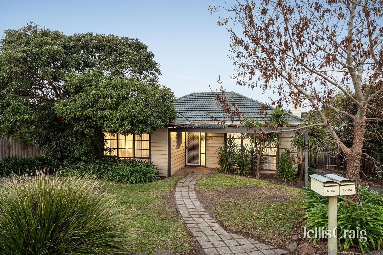 22 Collins Street, Diamond Creek, Diamond Creek - Thumbnail 2