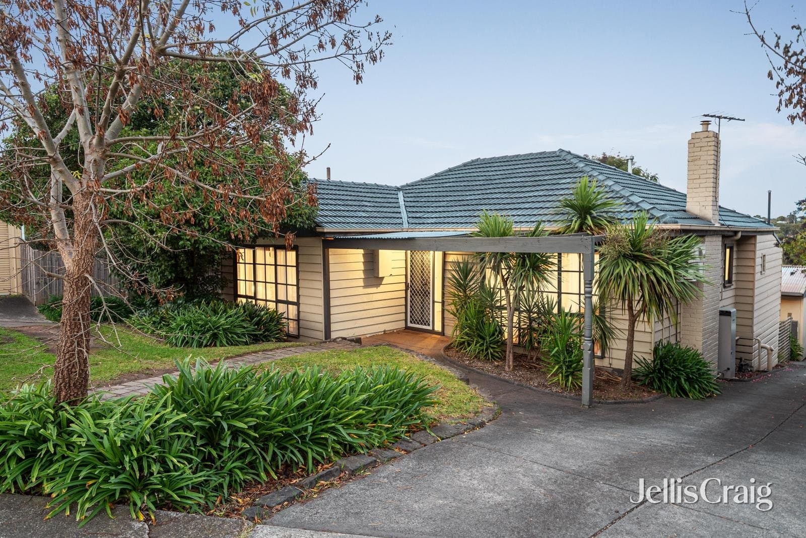 22 Collins Street, Diamond Creek, Diamond Creek - Thumbnail 3