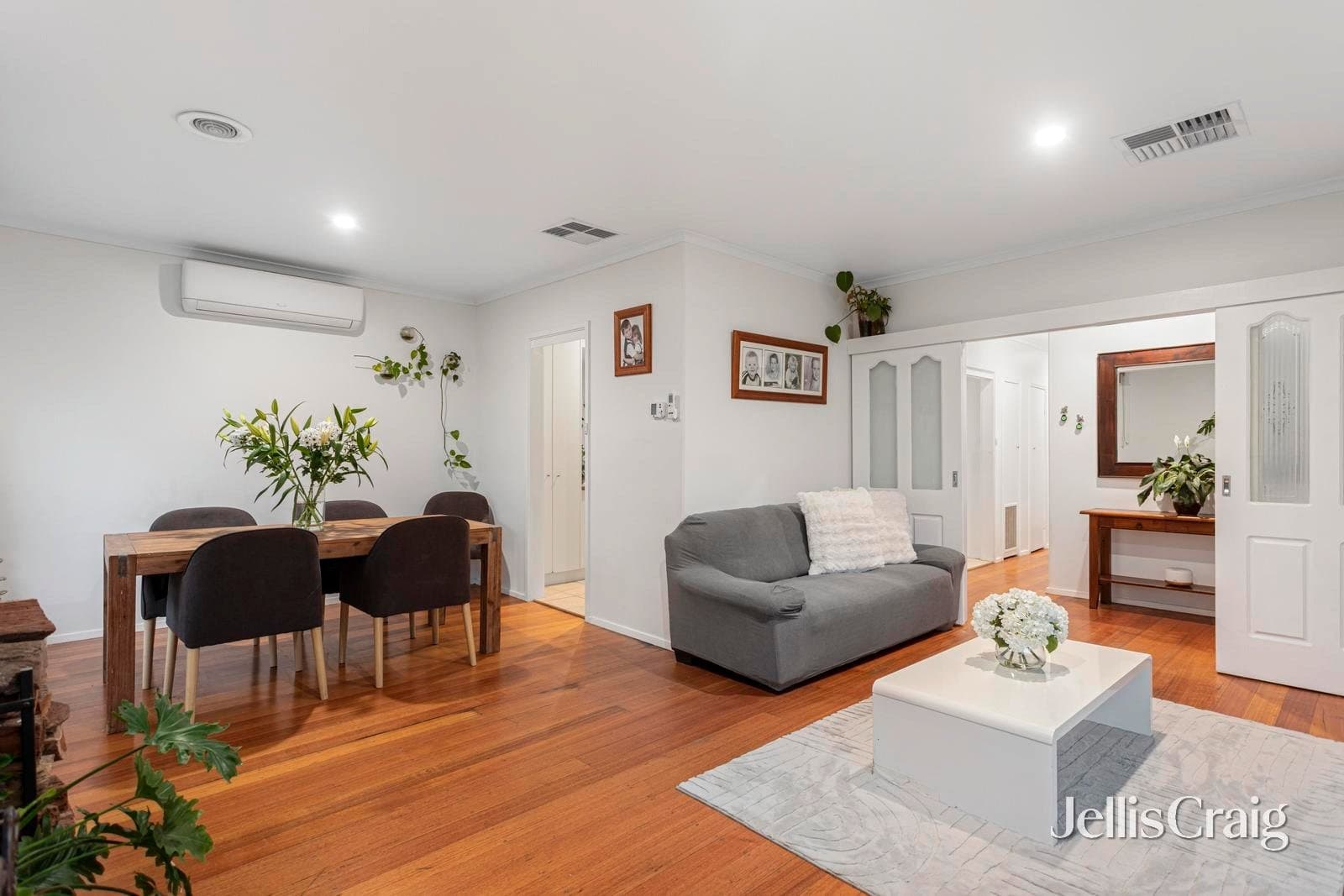 17 Lockhart Road, Ringwood North, Ringwood North - Thumbnail 4