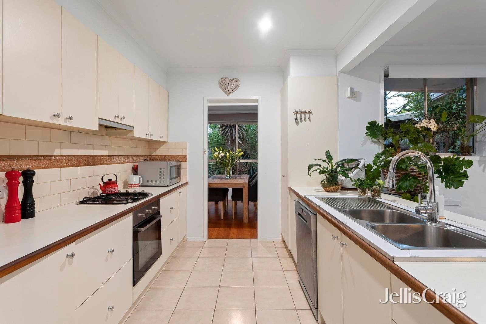 17 Lockhart Road, Ringwood North, Ringwood North - Thumbnail 6
