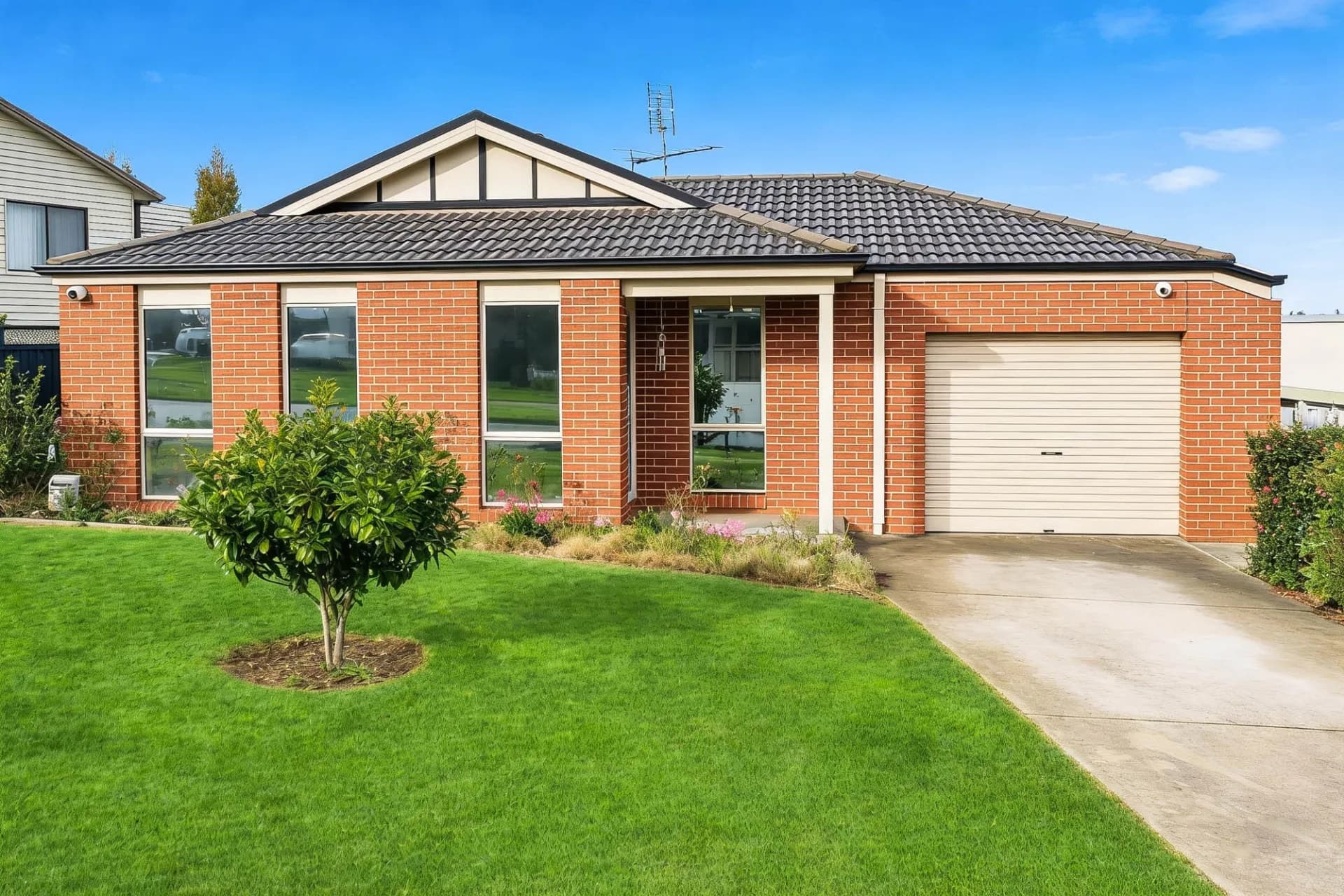 1/4 Logan Street, Warragul, VIC, Warragul - Image 1
