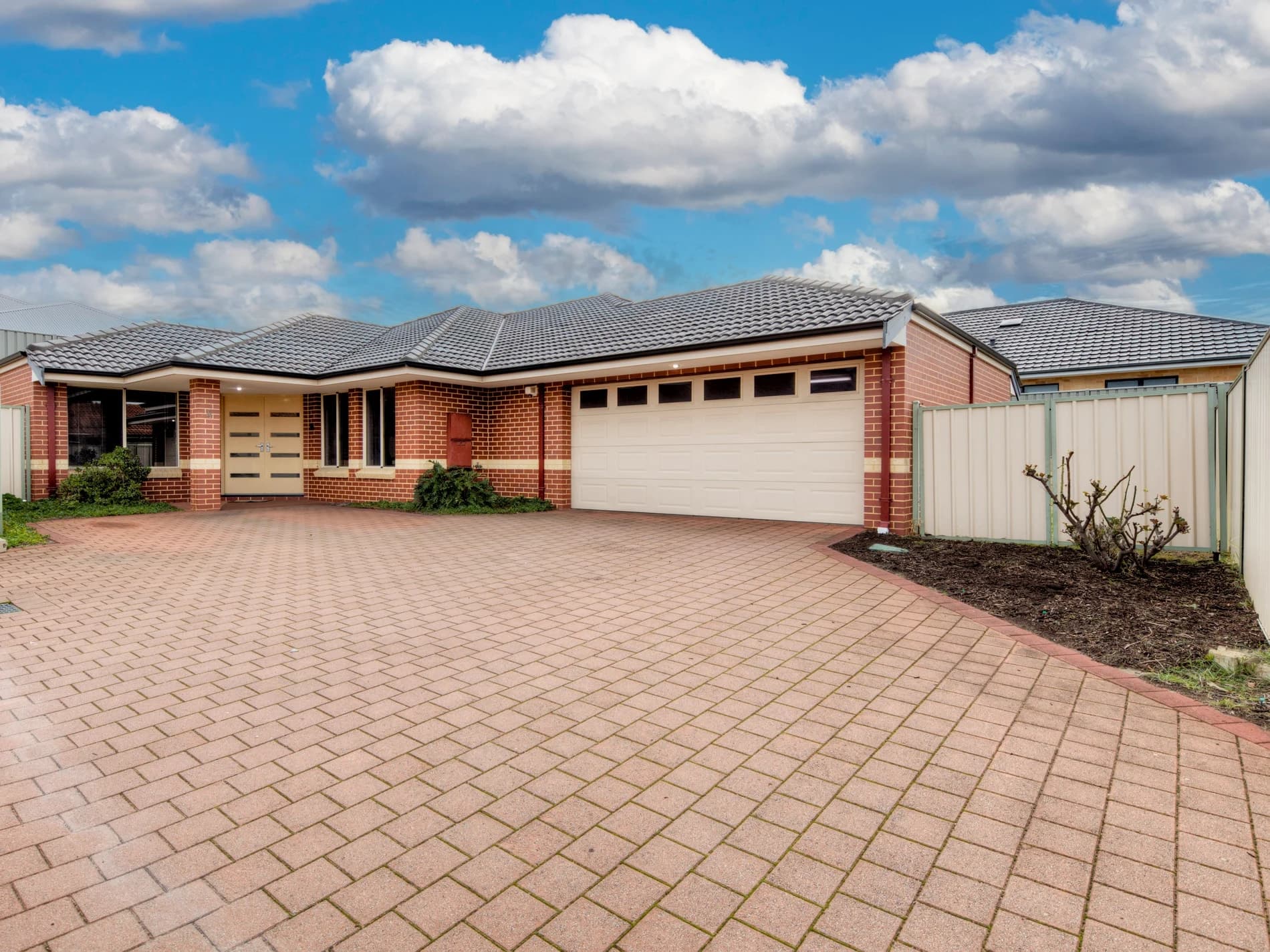 4/122 Thomas Street, QUEENS PARK WA 6107, Queens Park - Image 1