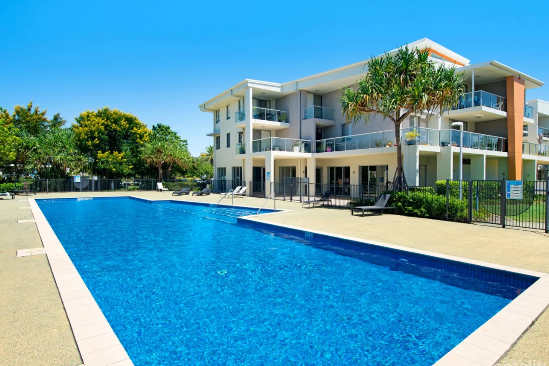 336/66 Sickle Avenue, Hope Island, QLD, Hope Island - Image 1