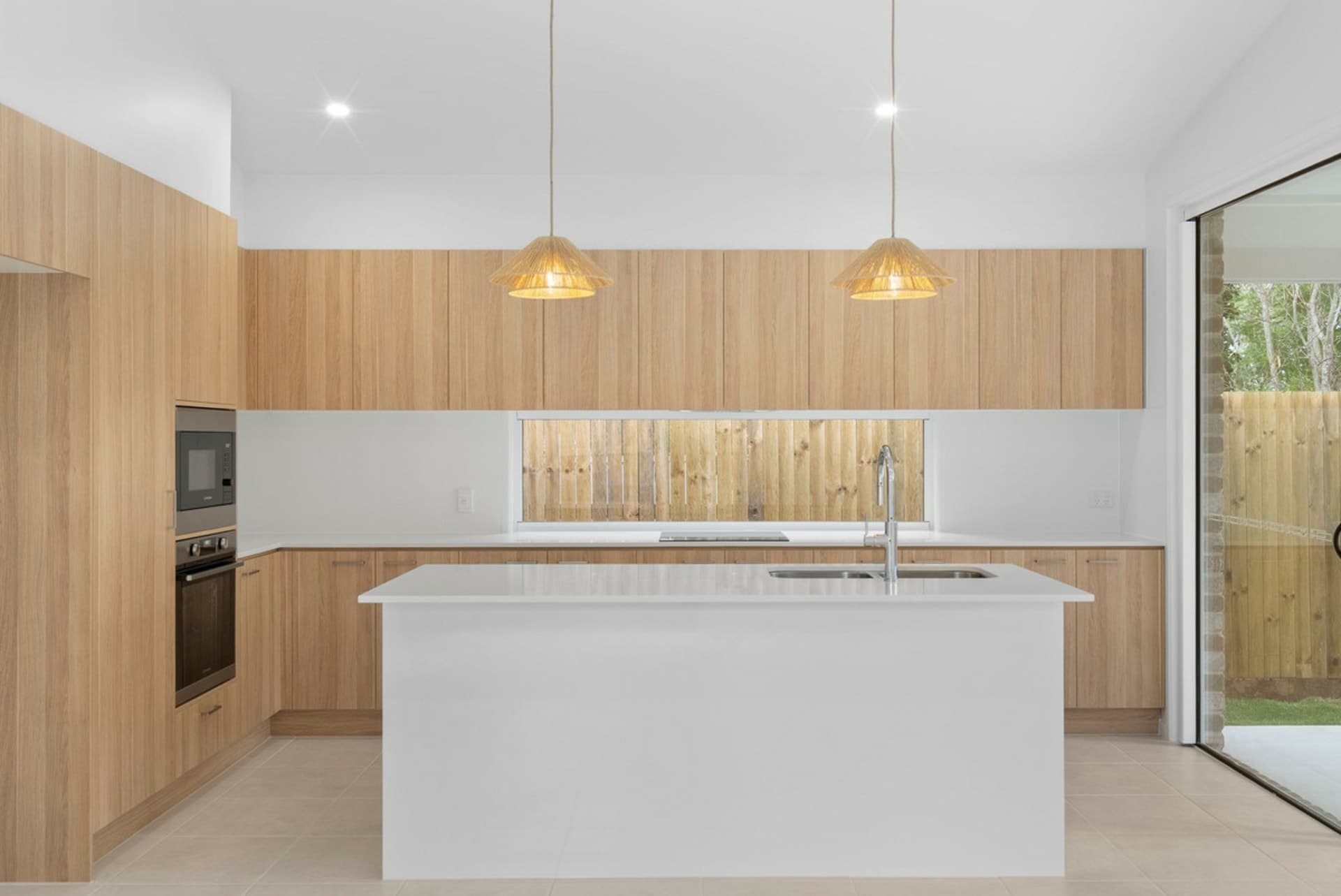 61 Thomas Street, Clontarf, Clontarf - Thumbnail 3