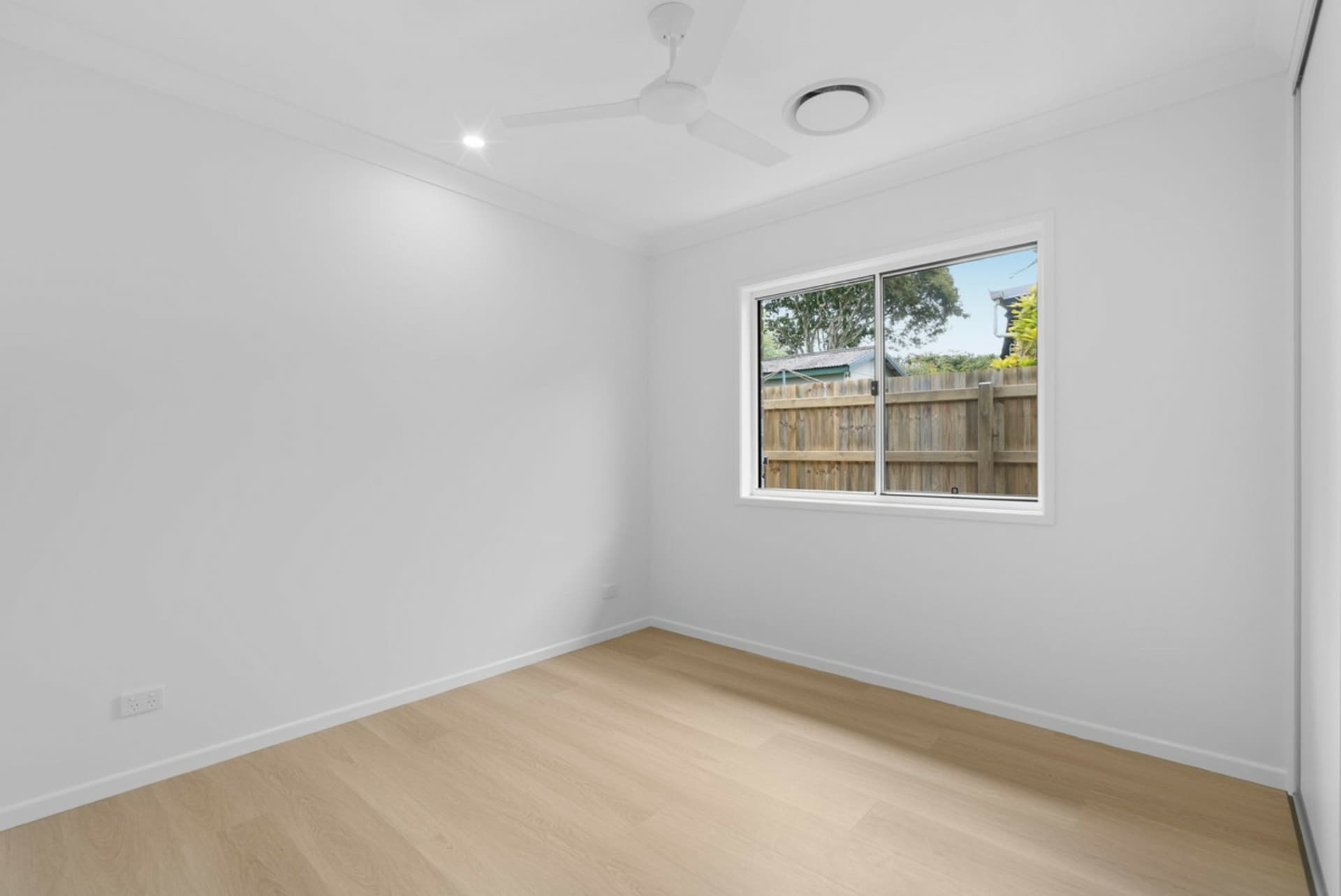 61 Thomas Street, Clontarf, Clontarf - Thumbnail 8