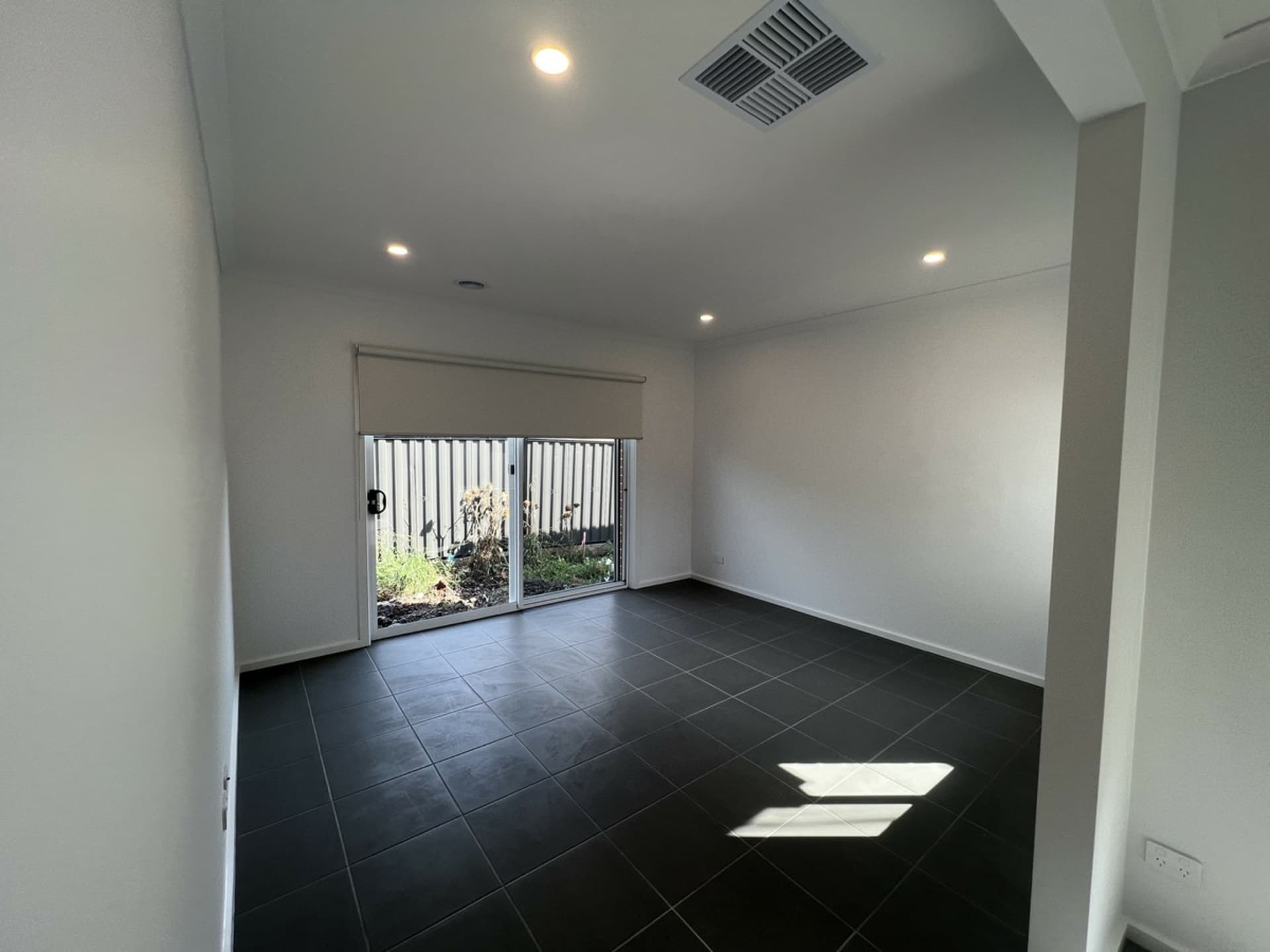 50 Scoria Circuit, Craigieburn, Craigieburn - Thumbnail 5