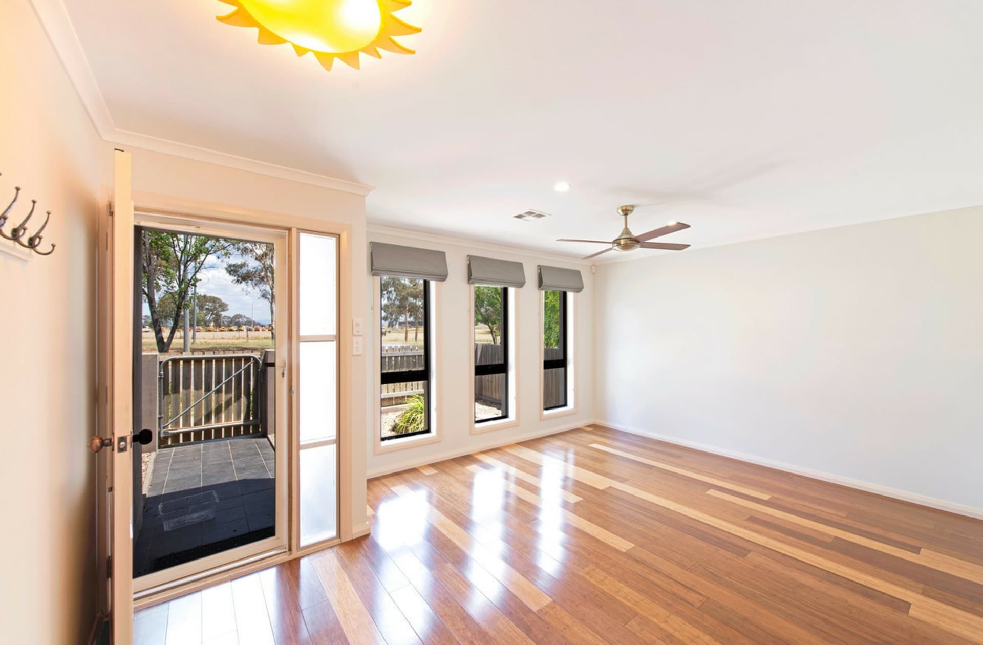 187 Anthony Rolfe Avenue, Gungahlin, Gungahlin - Thumbnail 3