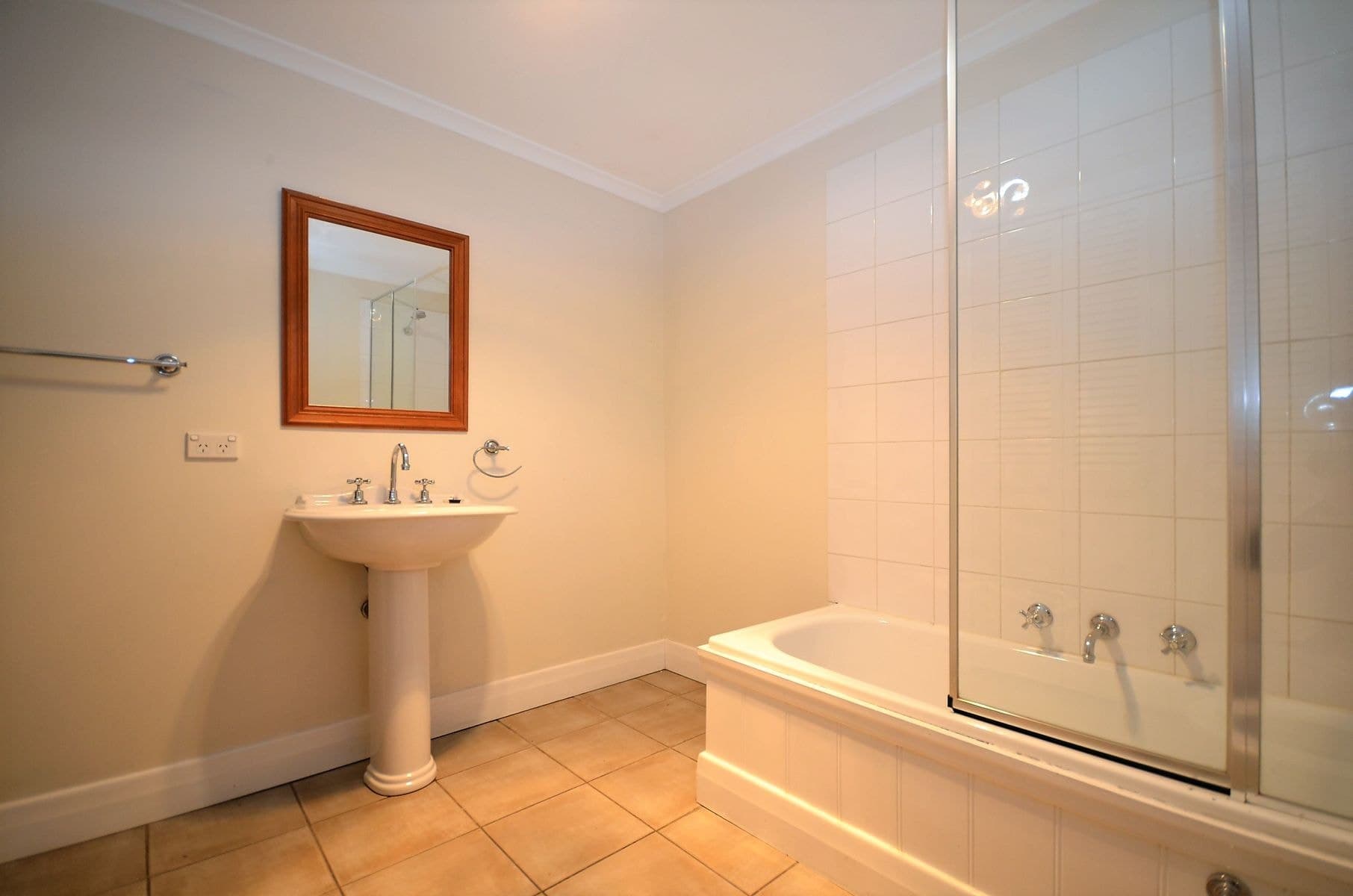 1 Townsend Street, Kennington VIC 3550, Kennington - Thumbnail 7
