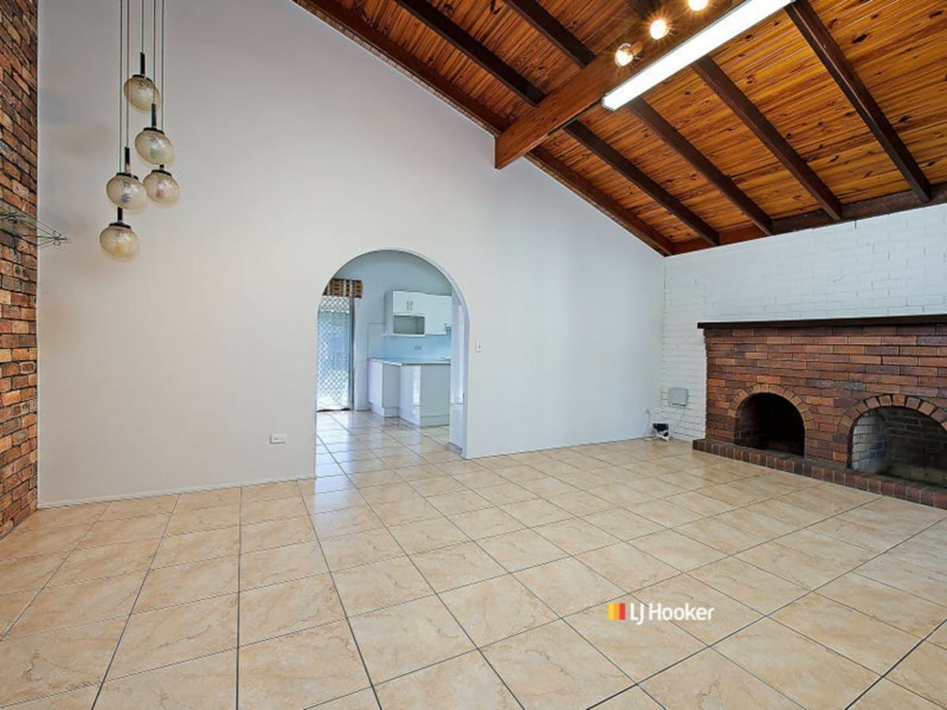 4 Oakview Court, Kallangur, Kallangur - Thumbnail 4