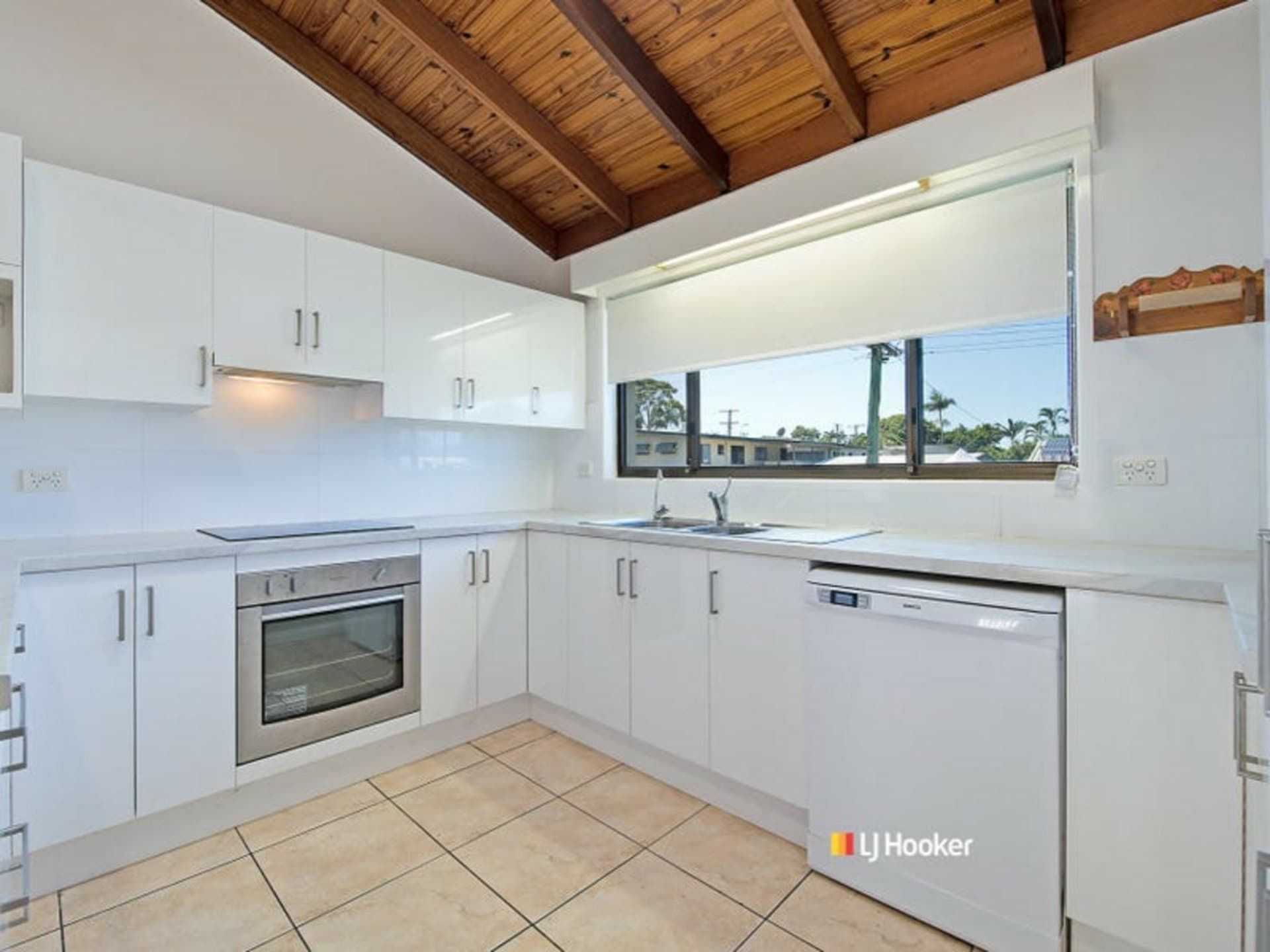4 Oakview Court, Kallangur, Kallangur - Thumbnail 6