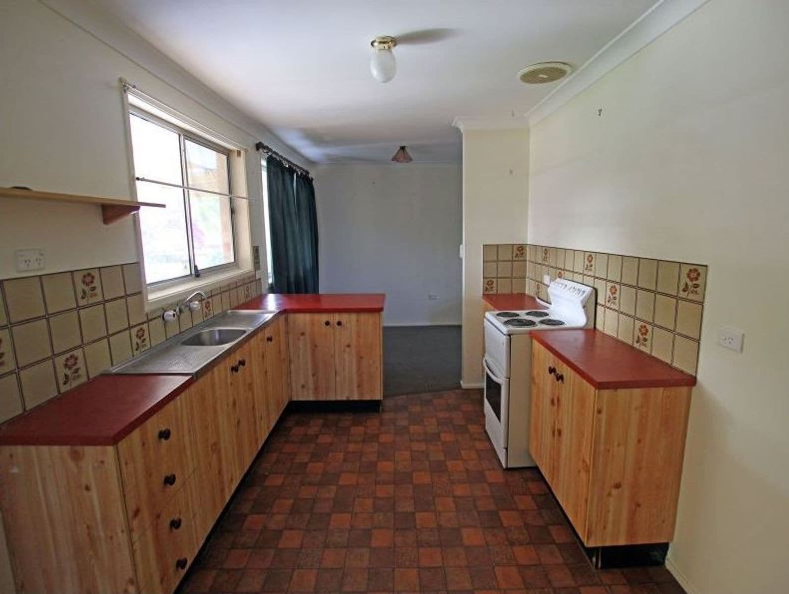 30 Mudford Street, Taree NSW 2430, Taree - Thumbnail 4