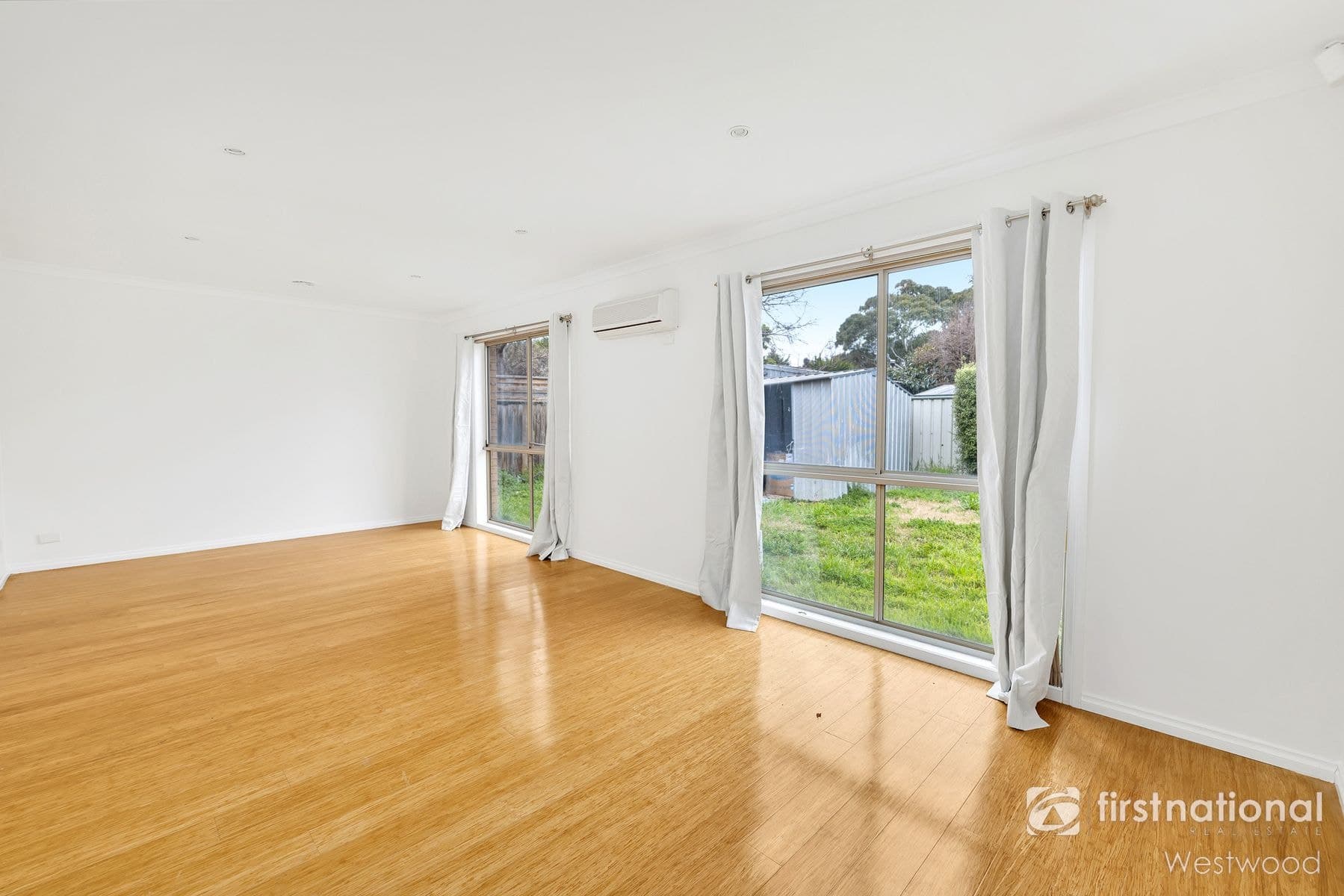 17 Kasem Drive, Werribee VIC 3030, Werribee - Thumbnail 3