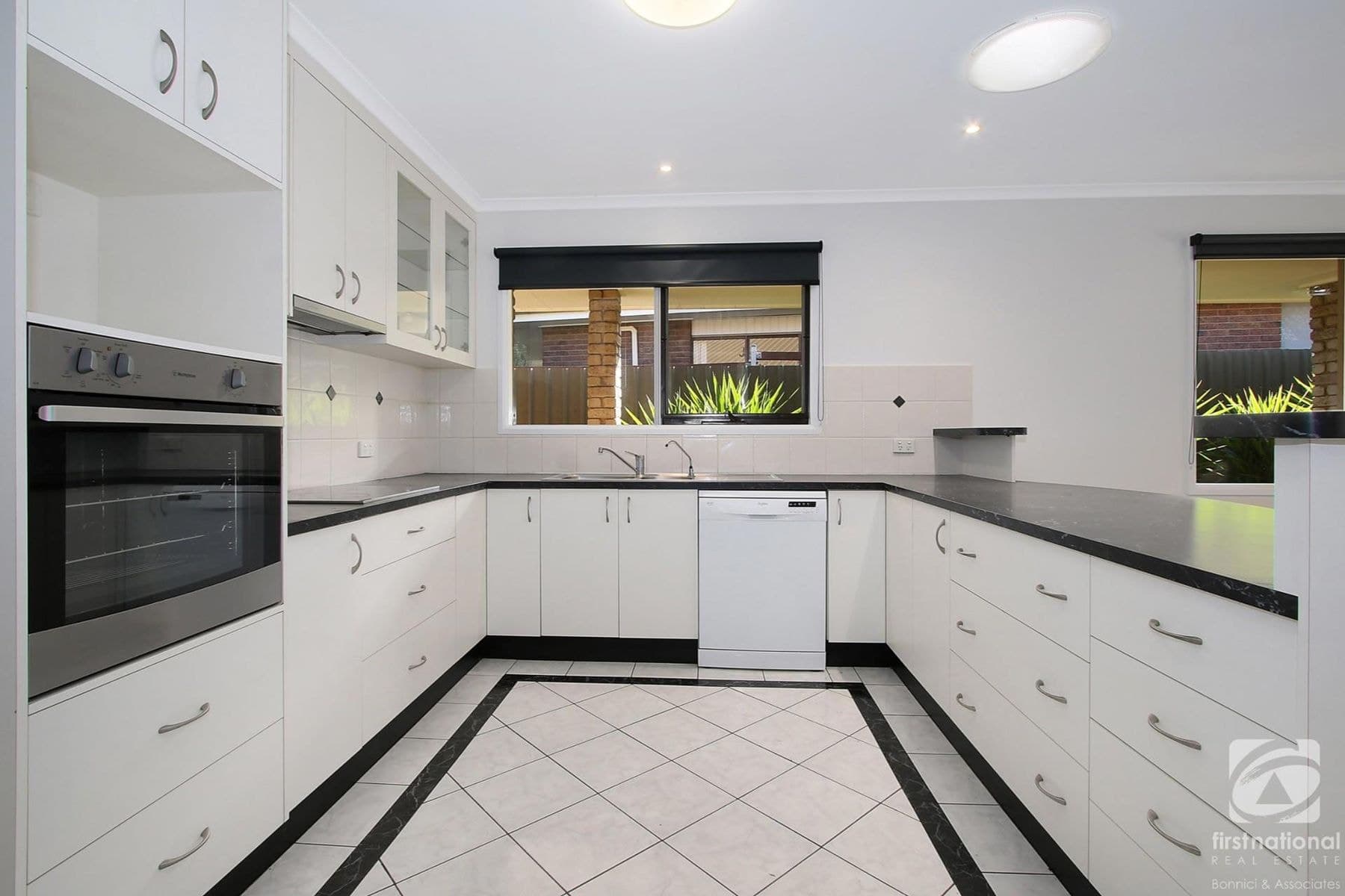 80 Chapple Street, Wodonga VIC 3690, Wodonga - Thumbnail 2