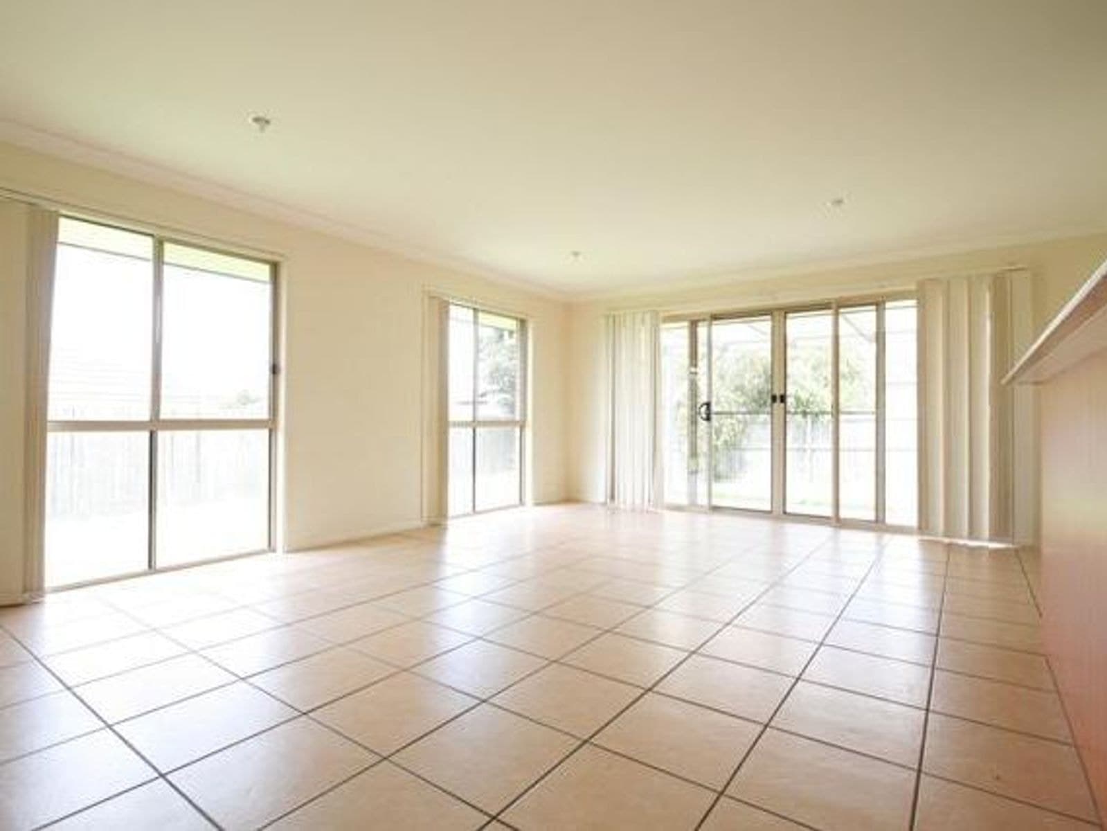 6 Skylark Street, Upper Coomera QLD 4209, Upper Coomera - Thumbnail 3