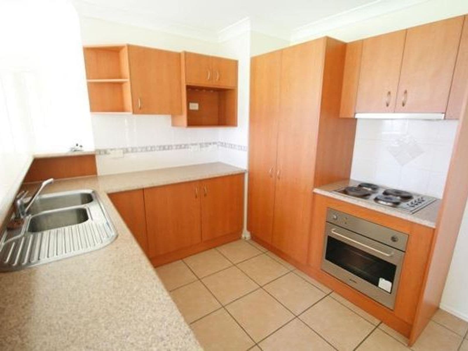 6 Skylark Street, Upper Coomera QLD 4209, Upper Coomera - Thumbnail 4