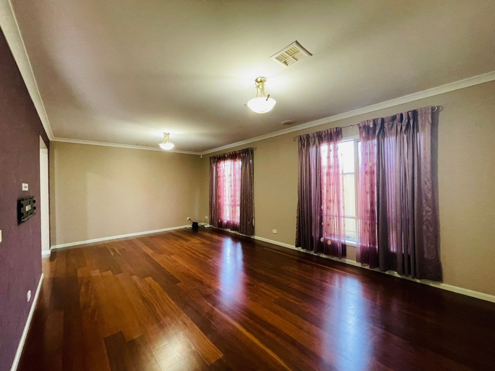27 Santander Crescent, Point Cook VIC 3030, Point Cook - Thumbnail 5