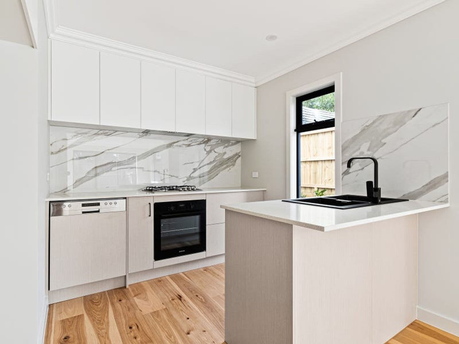 4/108 Manningham Road, Bulleen VIC 3105, Bulleen - Thumbnail 3