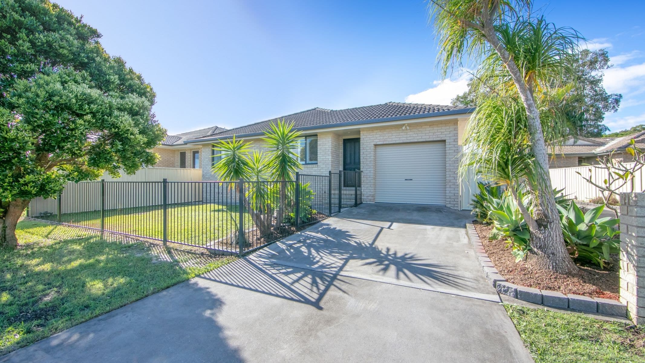 1/5 Park Avenue, Yamba NSW 2464, Yamba - Image 1