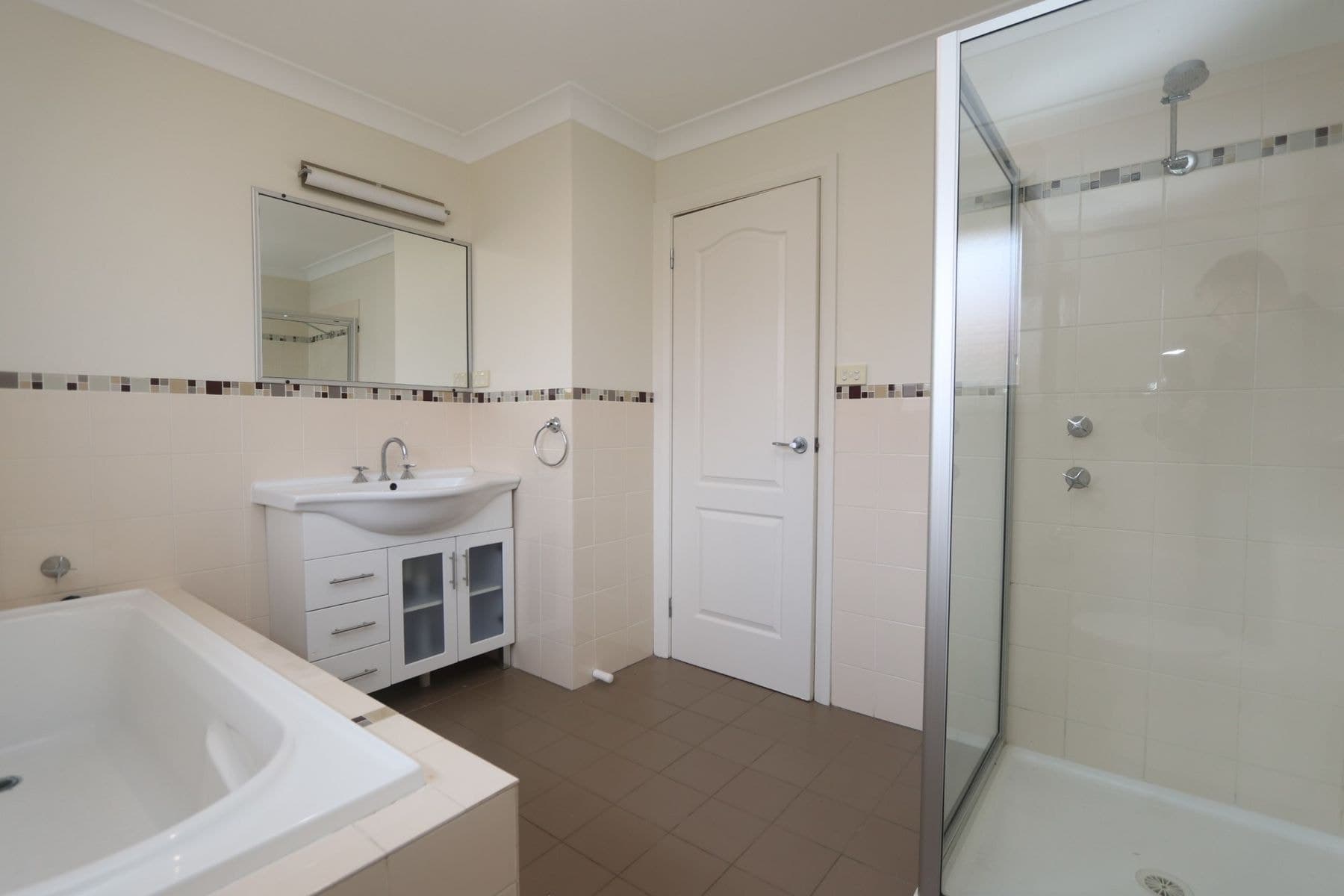 11 Hazelwood Place, Goulburn NSW 2580, Goulburn - Thumbnail 6