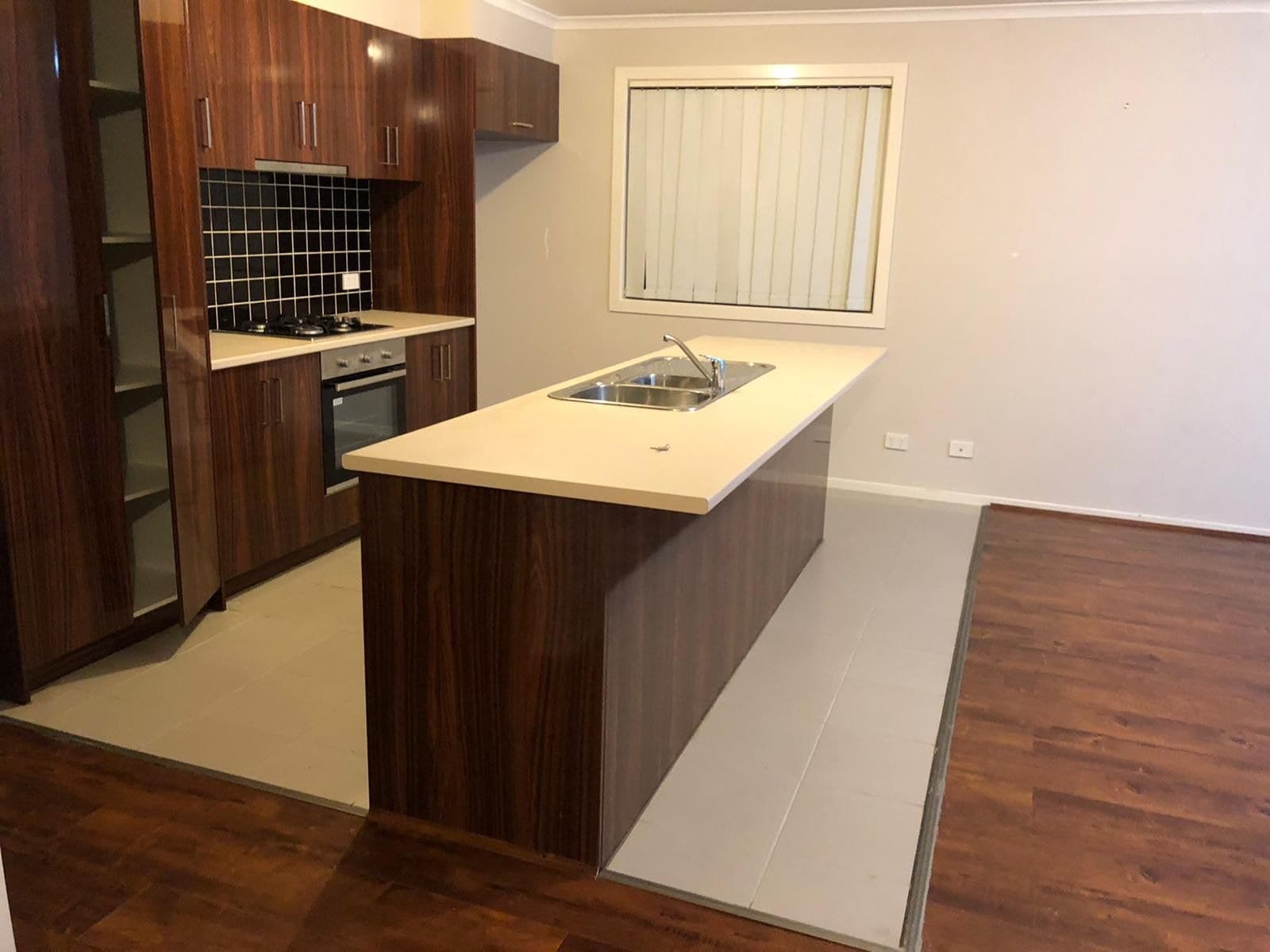 1 Grackle Crescent, Williams Landing VIC 3027, Williams Landing - Thumbnail 3